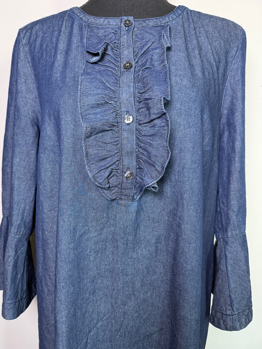 Draper James Chambray Ruffle Bell Sleeve Shift Dress Dark Wash Denim Sz 12 - Picture 2 of 9